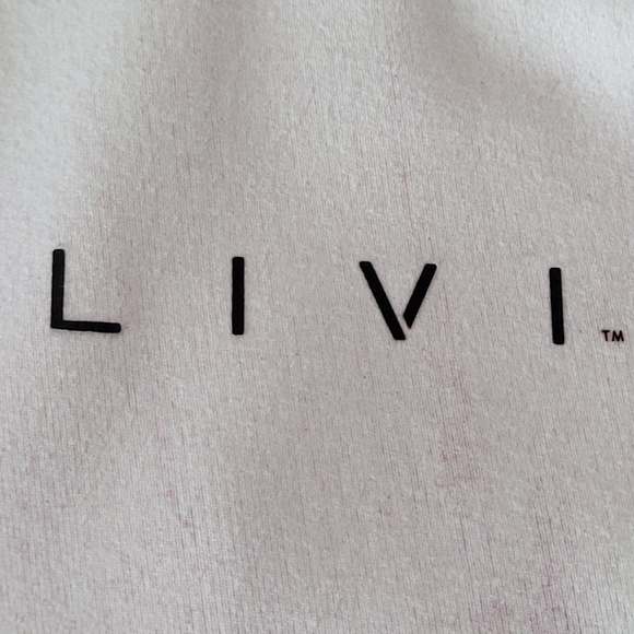 LIVI Active High-Rise Moisture Wicking Capri Legging with Pockets - Size 18/20 - Picture 4 of 7